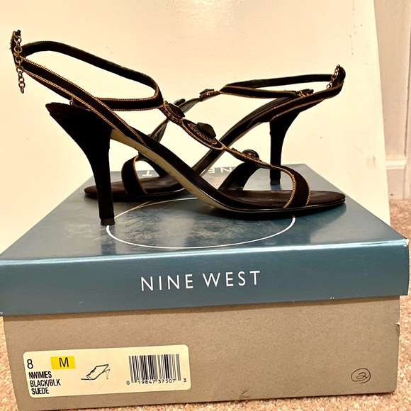 Size 8, Nine West, elegant dress shoes, soft black velvet strap heels. - Picture 2 of 4